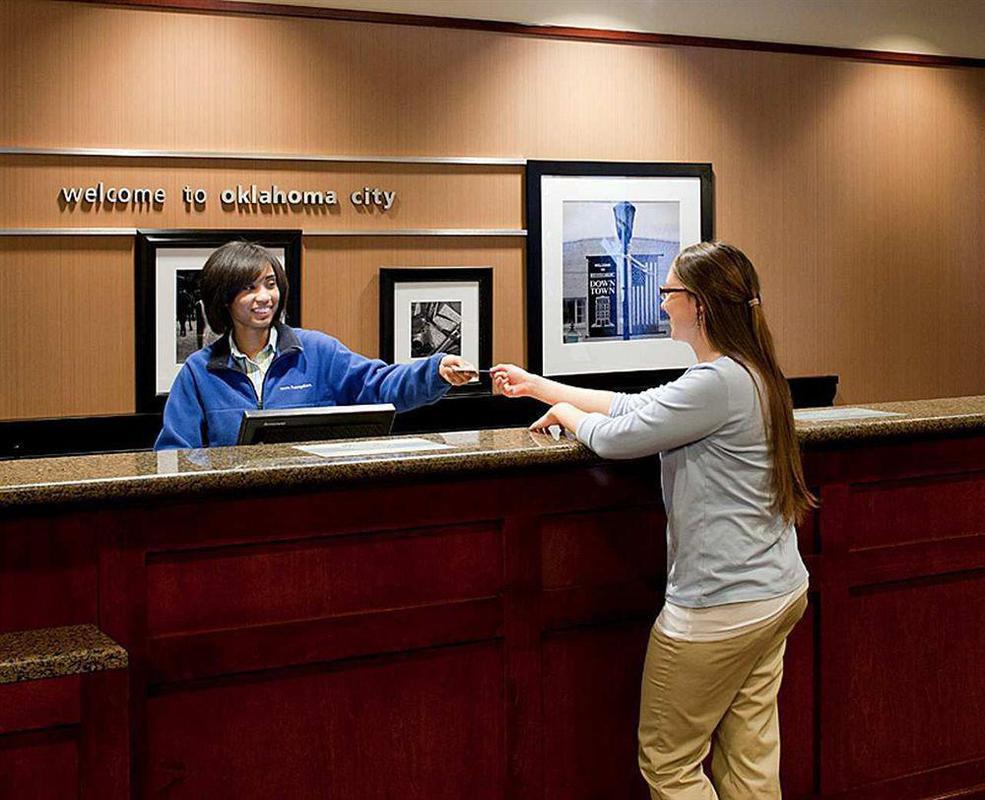 Hampton Inn & Suites Oklahoma City-Bricktown Интериор снимка