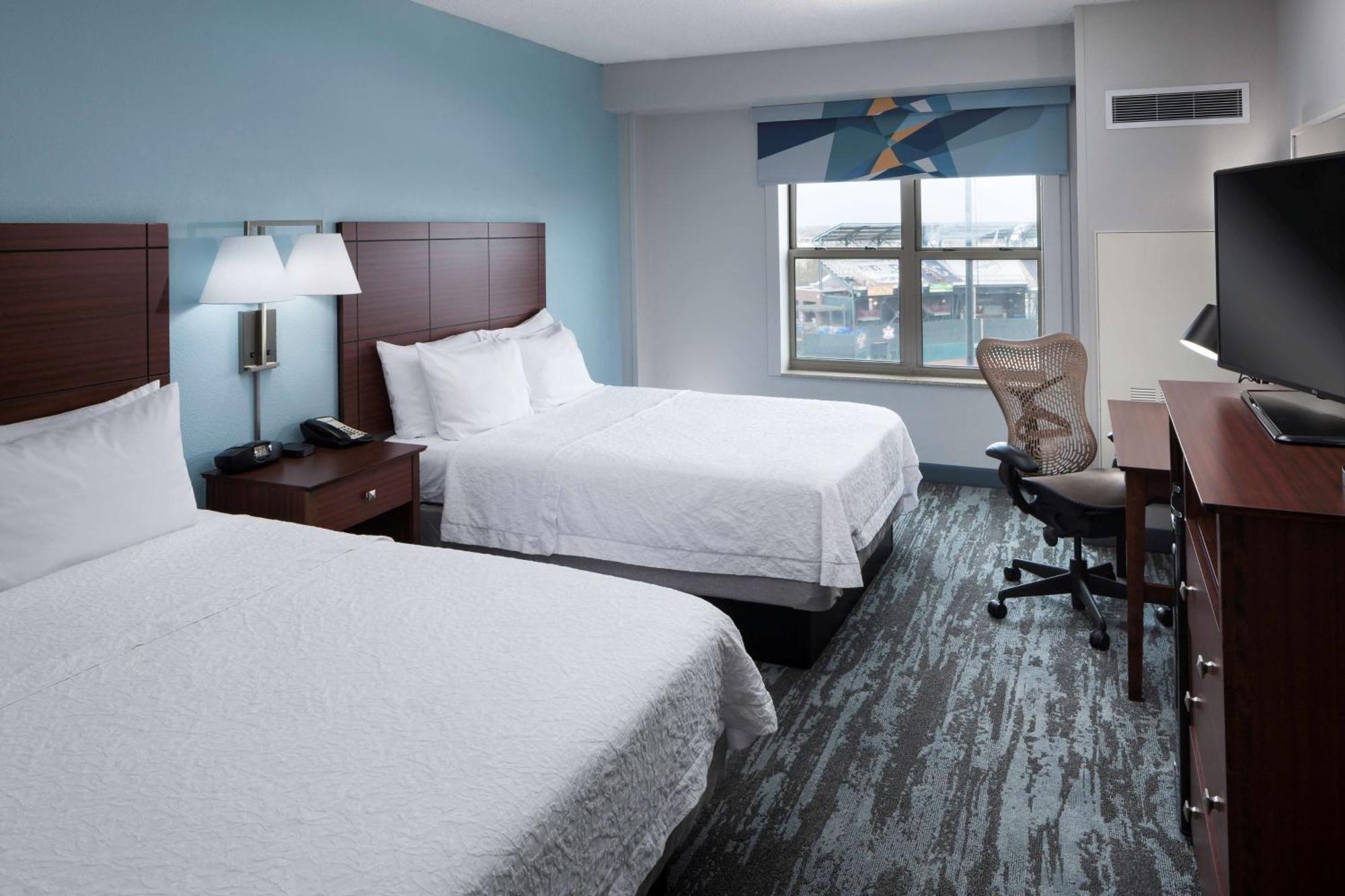 Hampton Inn & Suites Oklahoma City-Bricktown Екстериор снимка