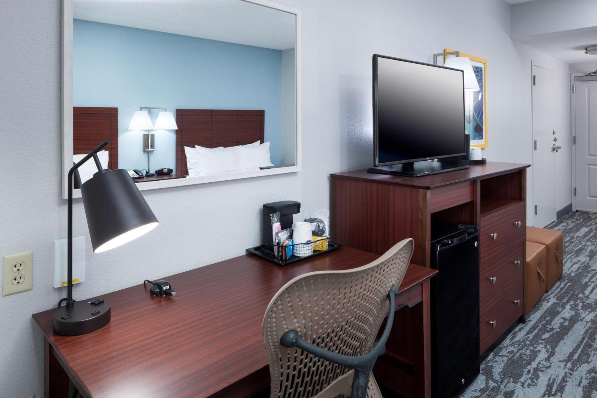 Hampton Inn & Suites Oklahoma City-Bricktown Екстериор снимка