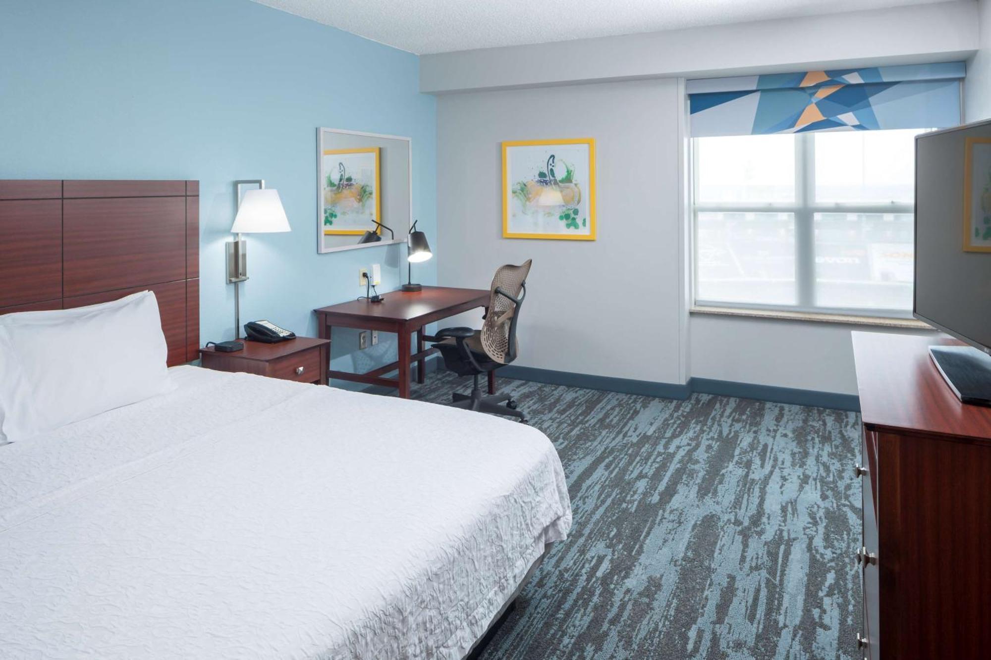 Hampton Inn & Suites Oklahoma City-Bricktown Екстериор снимка